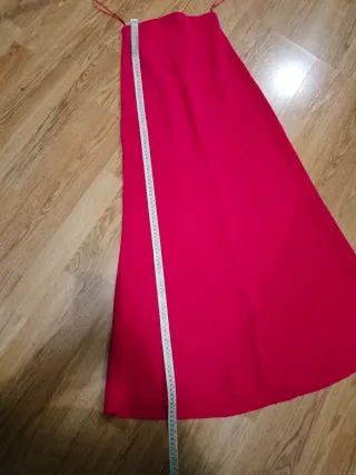 Abito lungo senza spalline rosso