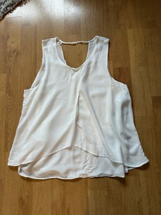 Top blanco sin mangas bershka