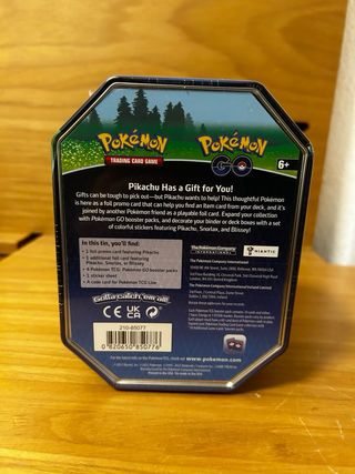 Caja metálica Pokémon GO Pikachu en Ingles