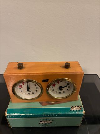 Orologio Scacchi Vintage in Legno