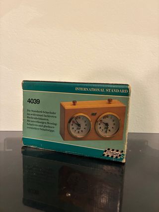 Orologio Scacchi Vintage in Legno