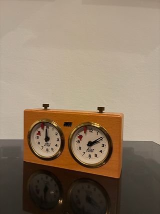 Orologio Scacchi Vintage in Legno