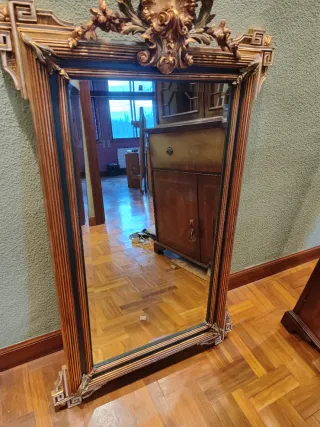 Espejo Clásico Madera y Dorado