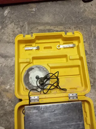 Máquina para cortar baldosas con agua