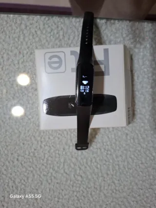 Samsung Galaxy Fit e Negro