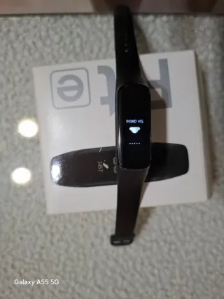 Samsung Galaxy Fit e Negro