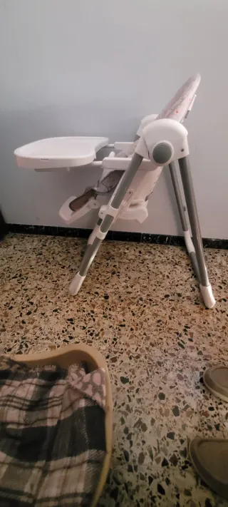 Trona bebé plegable