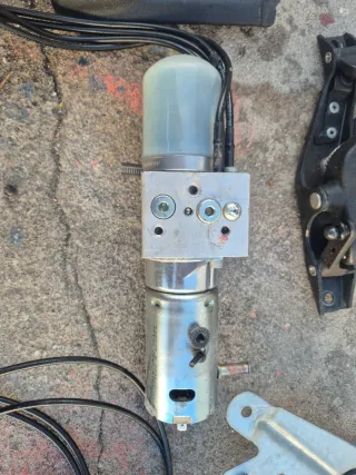 Motores capota Audi A3 2012