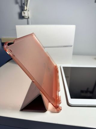 iPad + Apple Pencil + Magic Keyboard