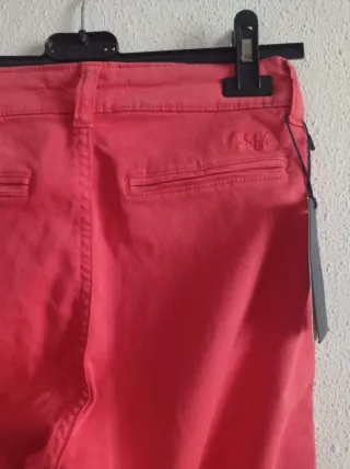 Pantalón "POLO CLUB ". Talla 36.Coral
