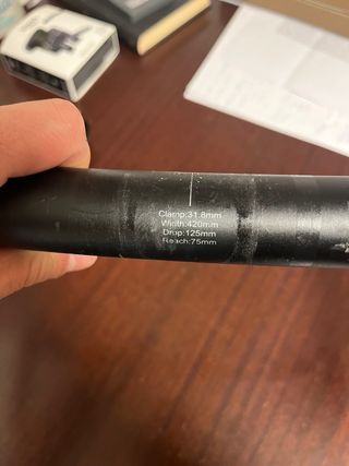 Manillar (420mm) y potencia (100m) Giant Contact