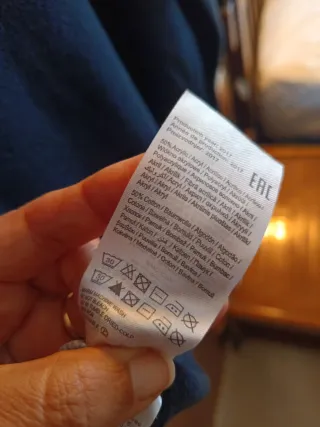 Jersey azul con flores bordadas Talla XL