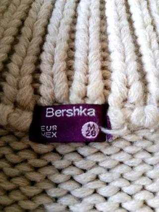 Chaqueta de punto beige con cremallera