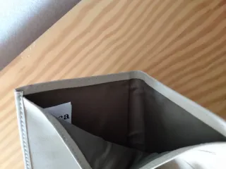 Cartera de mujer beige con logo GP