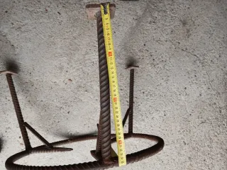 Estribo grande de hierro 52x35