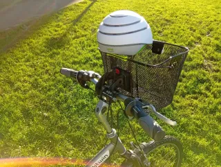 Bicicleta super equipada y suspensión delantera