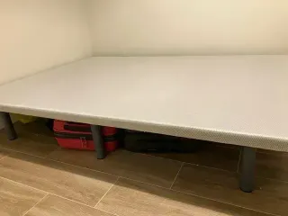 Base tapizada 90, 105, 135 y 150cm Oferta