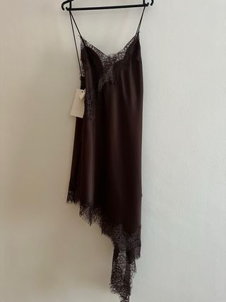 Vestido marrón con encaje, lenceria