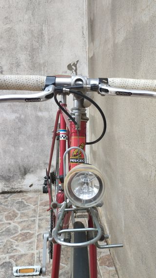 Bicicleta Clásica Peugeot Granate
