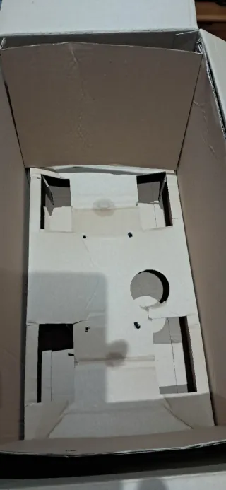 CAJA VACIA RGT  V2 1:10