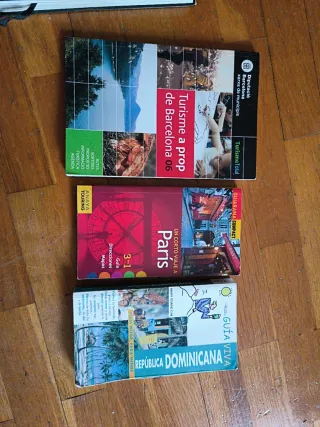 Guías turísticas variadas: Estambul, Praga, etc