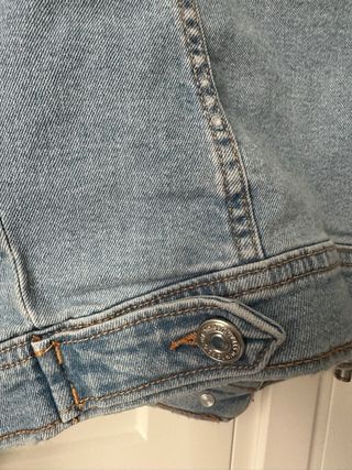 Chaqueta Vaquera Stradivarius Talla M