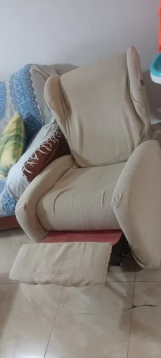 Sillón cómodo beige