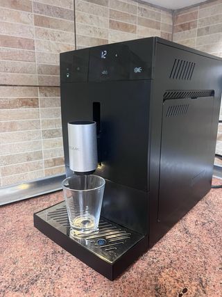 Cafetera superautomática Cecotec Creamat Compact