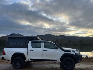 Toyota Hilux 2019 camper