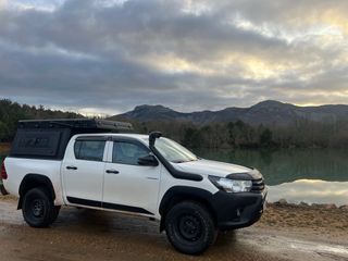 Toyota Hilux 2019 camper