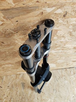 Horquilla bici doble pletina 180 rockshox + rueda