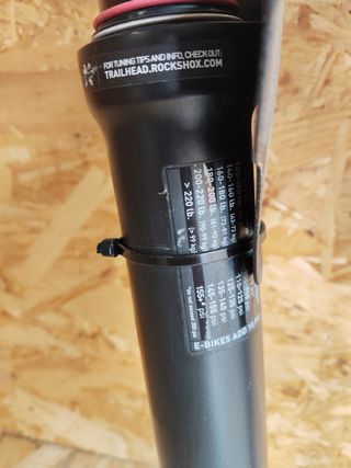 Horquilla bici doble pletina 180 rockshox + rueda
