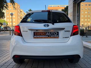 Toyota Yaris Hybrid /Solo 36.000 km / Pegatina Eco