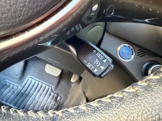 Toyota Yaris Hybrid /Solo 36.000 km / Pegatina Eco