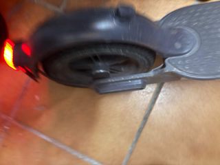 Patinete eléctrico negro