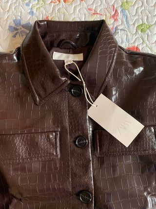 Chaqueta crop Zara animal print marron (T. S)