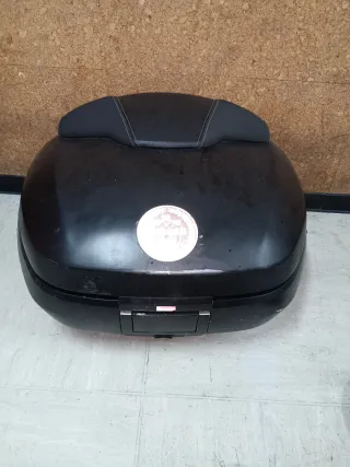 Cofre y soporte para moto