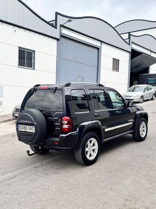 Jeep Cherokee 2800 CRD 163cv