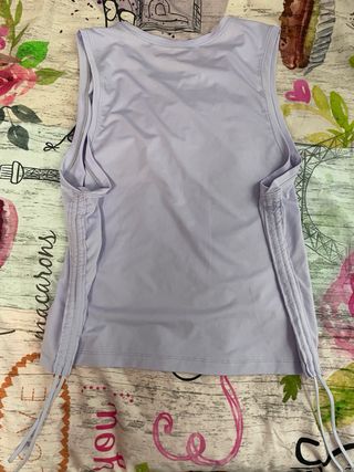 Camiseta deportiva Nike Lila