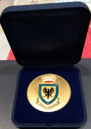 Medaglione Fermacarte SISMI 2009