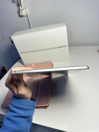 iPad 7ª Gen Wi-Fi 32GB Plata