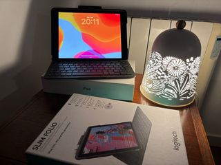 iPad 9ª Gen 64GB + Funda Logitech