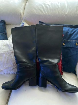 Botas Zara Talla 41 Negras con Hebilla