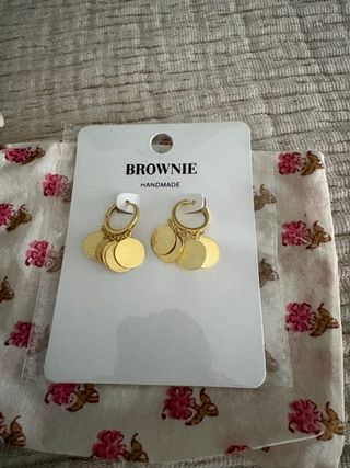 Pendientes BROWNIE dorados con monedas