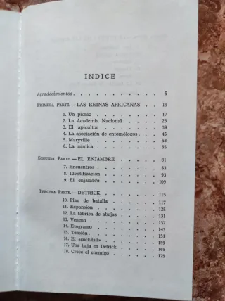 Libros Gaudí y el enjambre