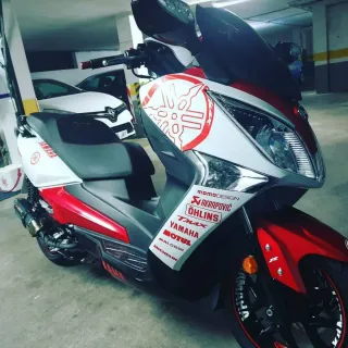 SYM JOYMAX SPORT 125 PERSONALIZADA Como TMAX 125cc