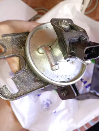 Soporte Filtro Gasoil BMW 530da 2001