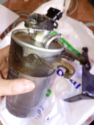 Soporte Filtro Gasoil BMW 530da 2001