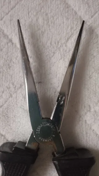 Alicates punta larga WURTH