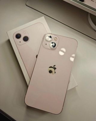 iPhone 13 Rosa